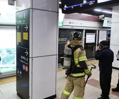 Smoke prompts evacuation at Seoul Line 1 Jongno 3-ga station