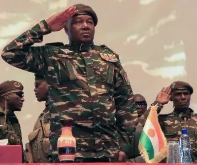 20-die-in-nighttime-nigerien-airport-attack-2