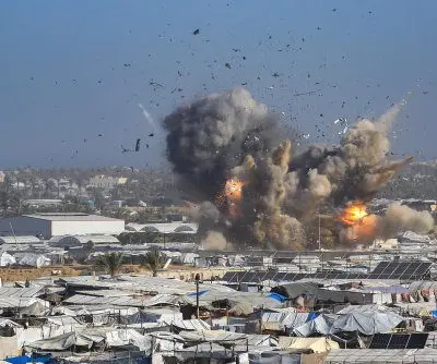 israeli-air-artillery-strikes-on-gaza-kill-at-least-17-palestinians-2