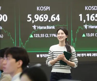 seoul-stocks-rally-over-2-pct-to-land-at-fresh-record-high-above-5900-on-tech-rally-2