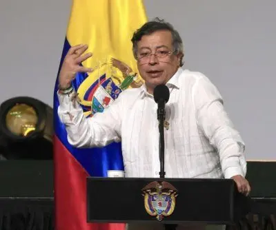 Colombia’s president formalizes request for constituent assembly
