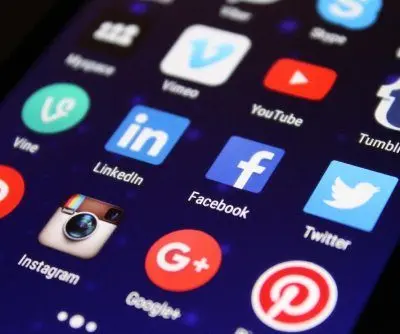 britains-house-of-lords-votes-for-under-16s-social-media-ban-again-2