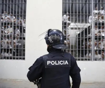 un-urges-el-salvador-to-review-life-sentences-for-minors