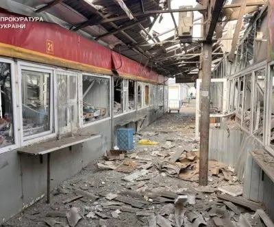 Russian attack on Ukrainian market kills 5