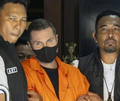 alleged-scottish-gang-boss-extradited-from-bali-to-amsterdam-2