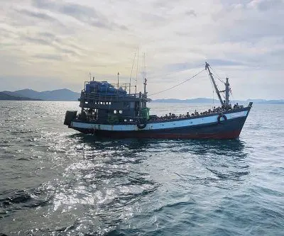 at-least-250-rohingya-bangladesh-migrants-missing-after-boat-sinks-2