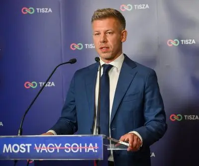 eu-officials-arrive-in-hungary-for-talks-with-incoming-prime-minister-2