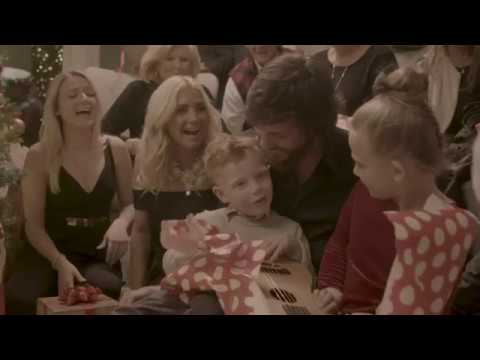 chris-janson-it-is-christmas-official-music-video