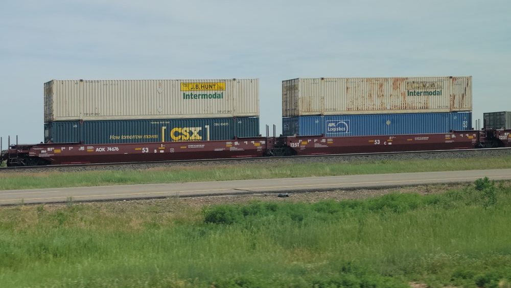 containers-rail