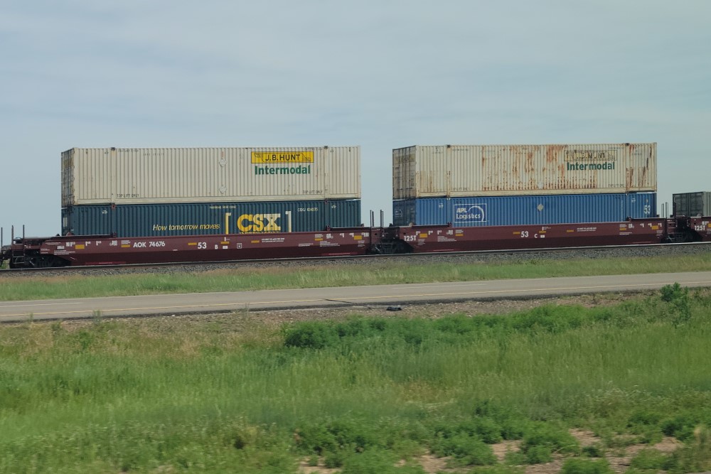 containers-rail