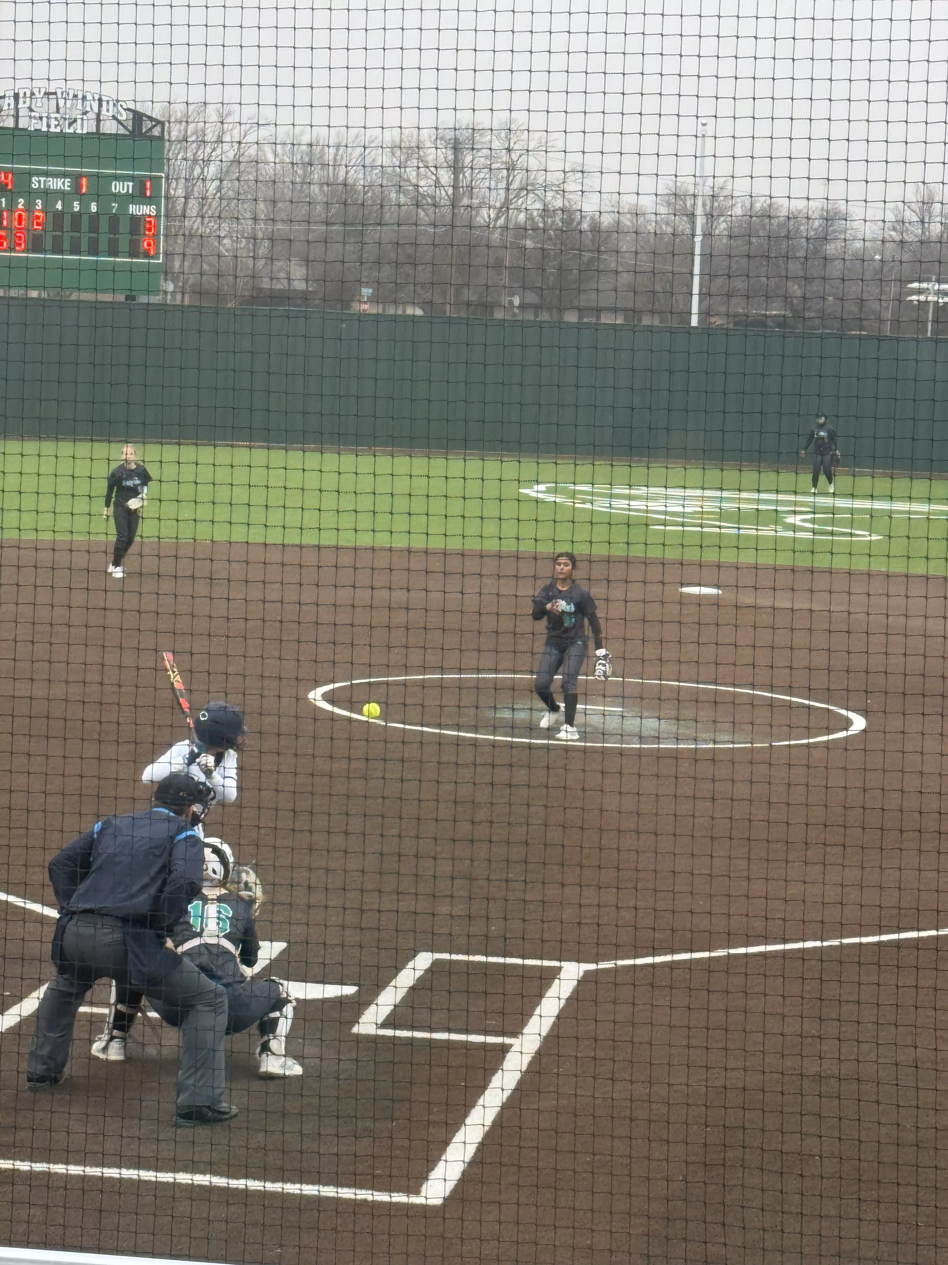 floydada-softball-vs-lbk-cooper