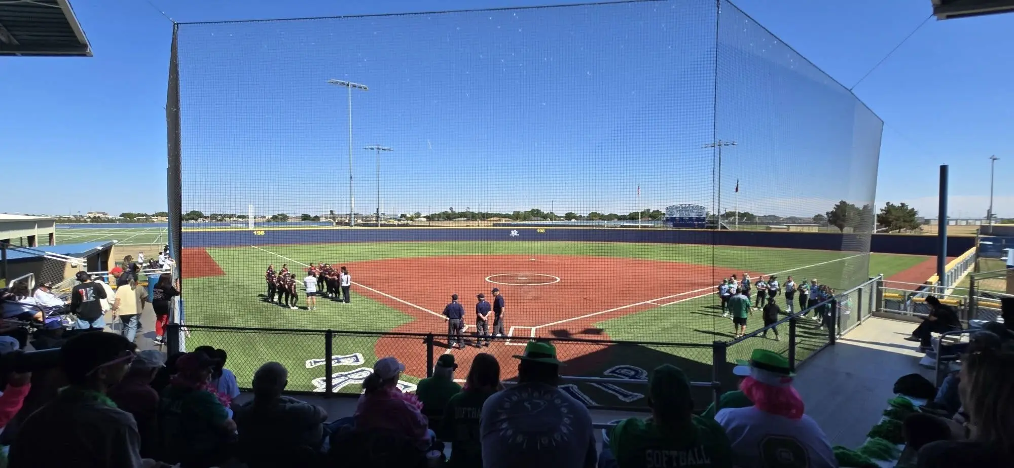 lady-winds-softball-semi-final