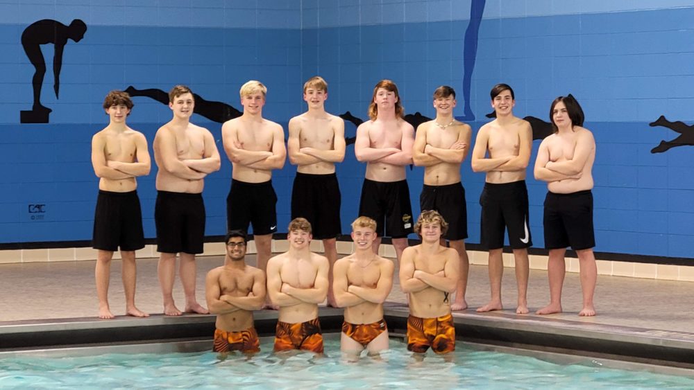 boys-swimming-team-picture