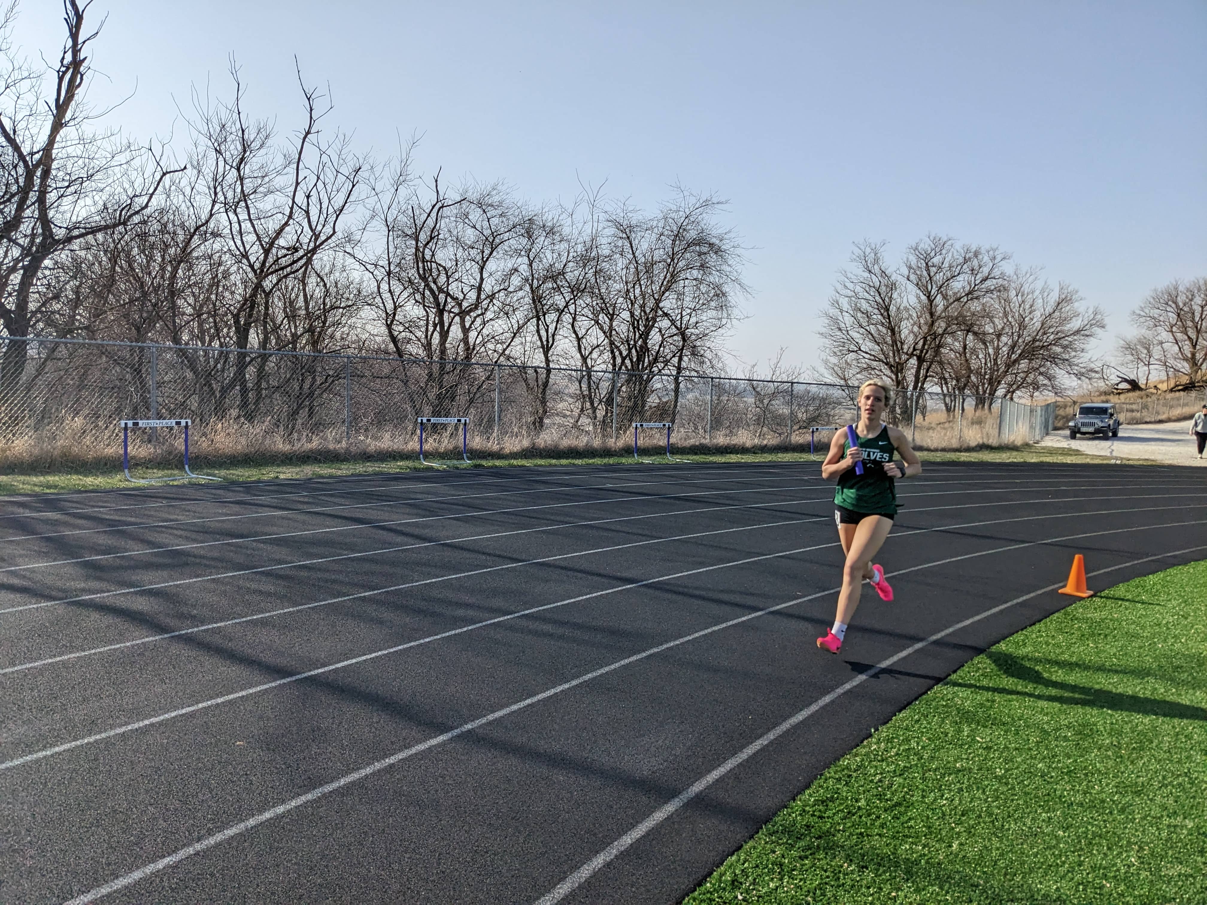 girls-track-4-04-23