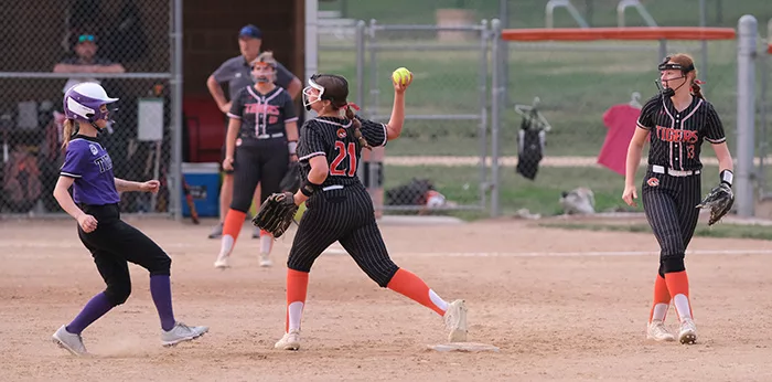 scc-vs-carroll-softball