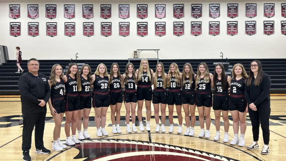 exira-girls-basketball-team-picture