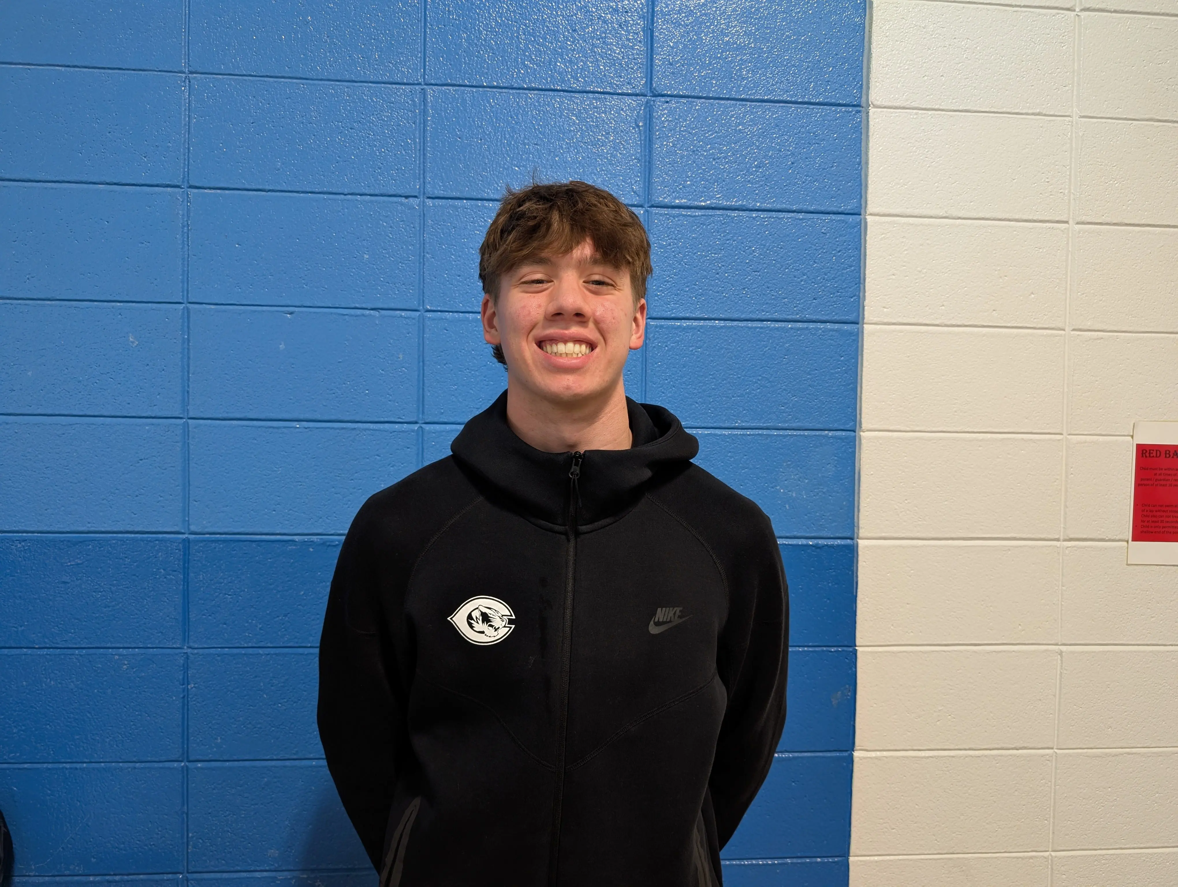 pxl_20251203_221049224