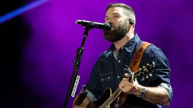 m_jordandaviscmafest2025purplebkgdabc746194