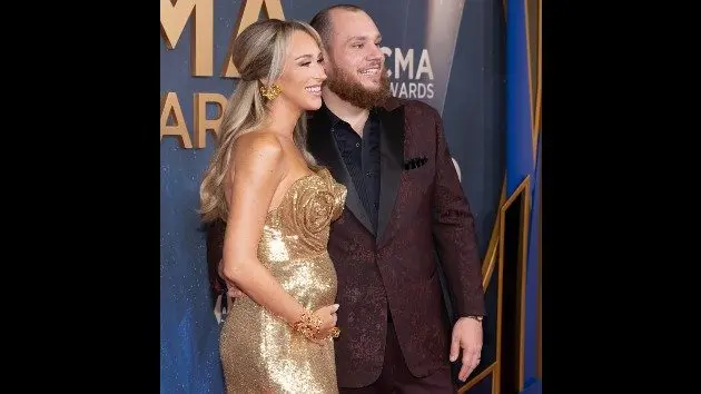 m_lukecombsnicolepreg_022026184077