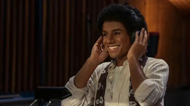 e_jaafarjackson_46262028129777282