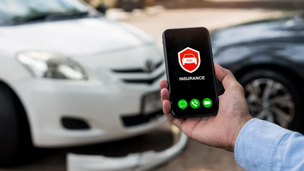 car-insurance-concept-man-using-phone-to-calling-insurance-agent-2