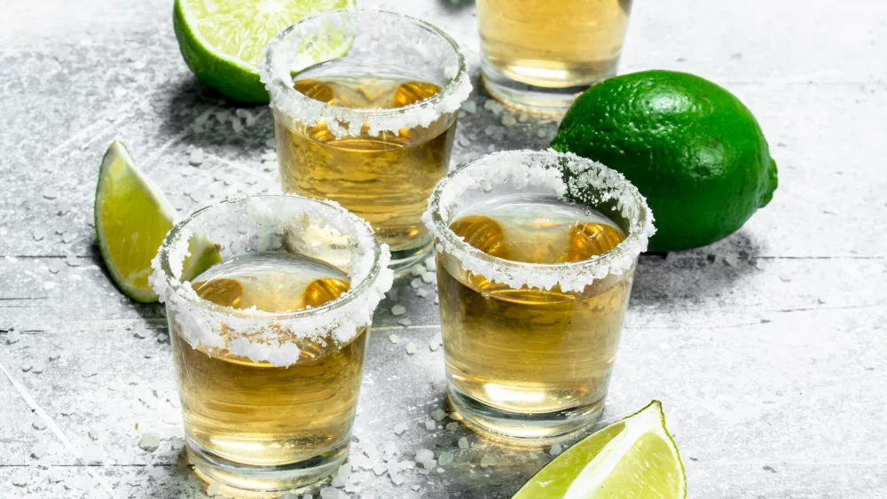 tequila-with-lime-wedges