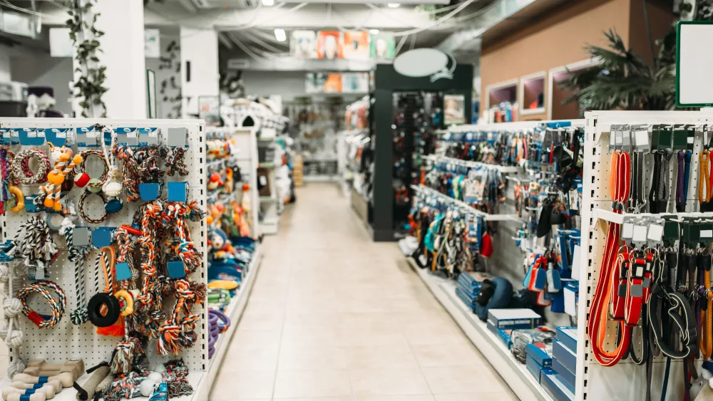 pet-shop-interior-shelves-with-accessories