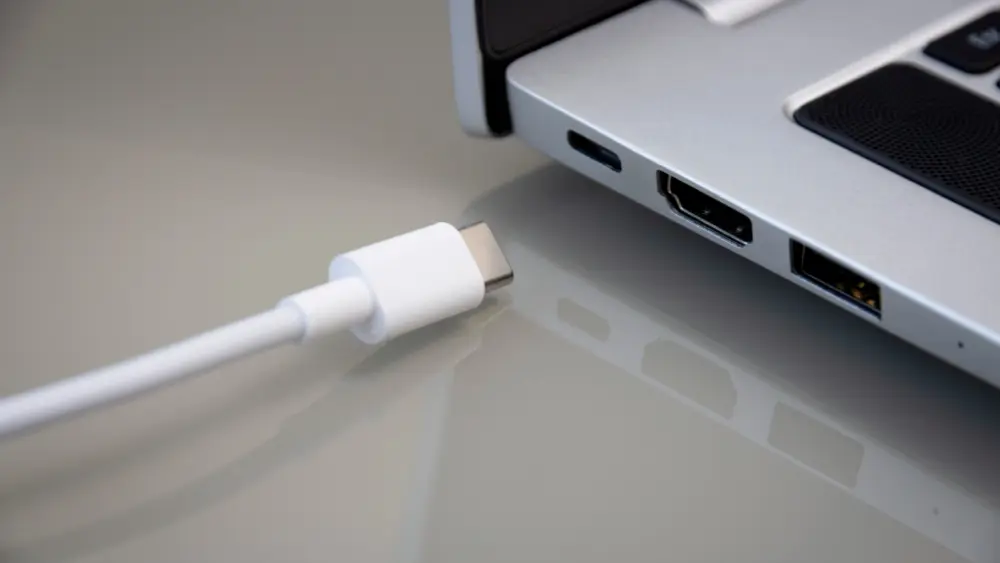 the-charger-is-disconnected-2024-12-06-12-46-46-utc