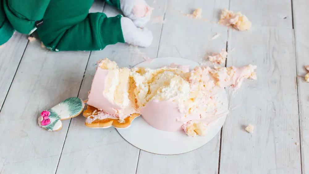 child-s-first-birthday-cake-smash-celebration-2026-03-16-06-28-00-utc