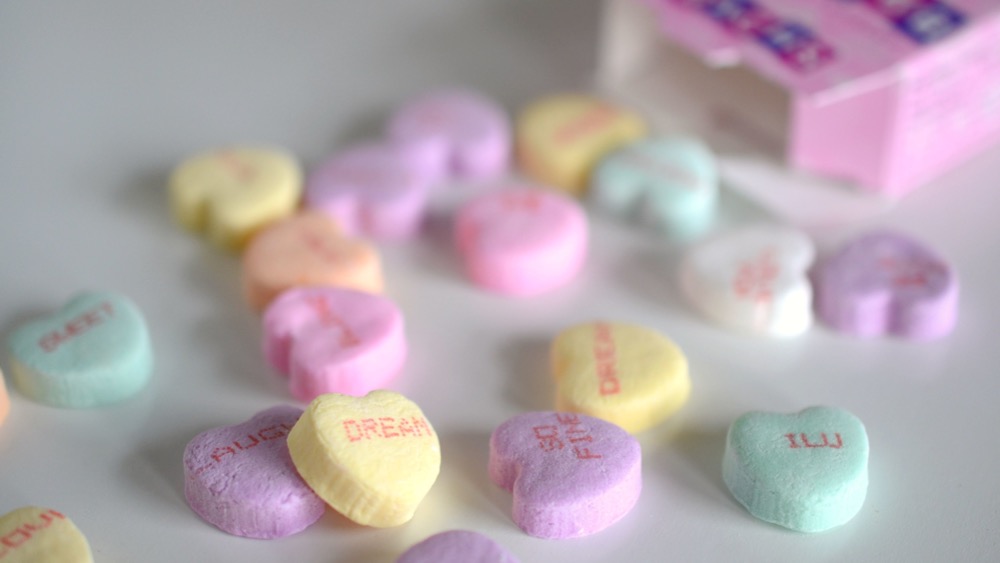 conversation-hearts-pastel-candy-hearts-for-vale-2021-08-30-05-42-50-utc_ccexpress