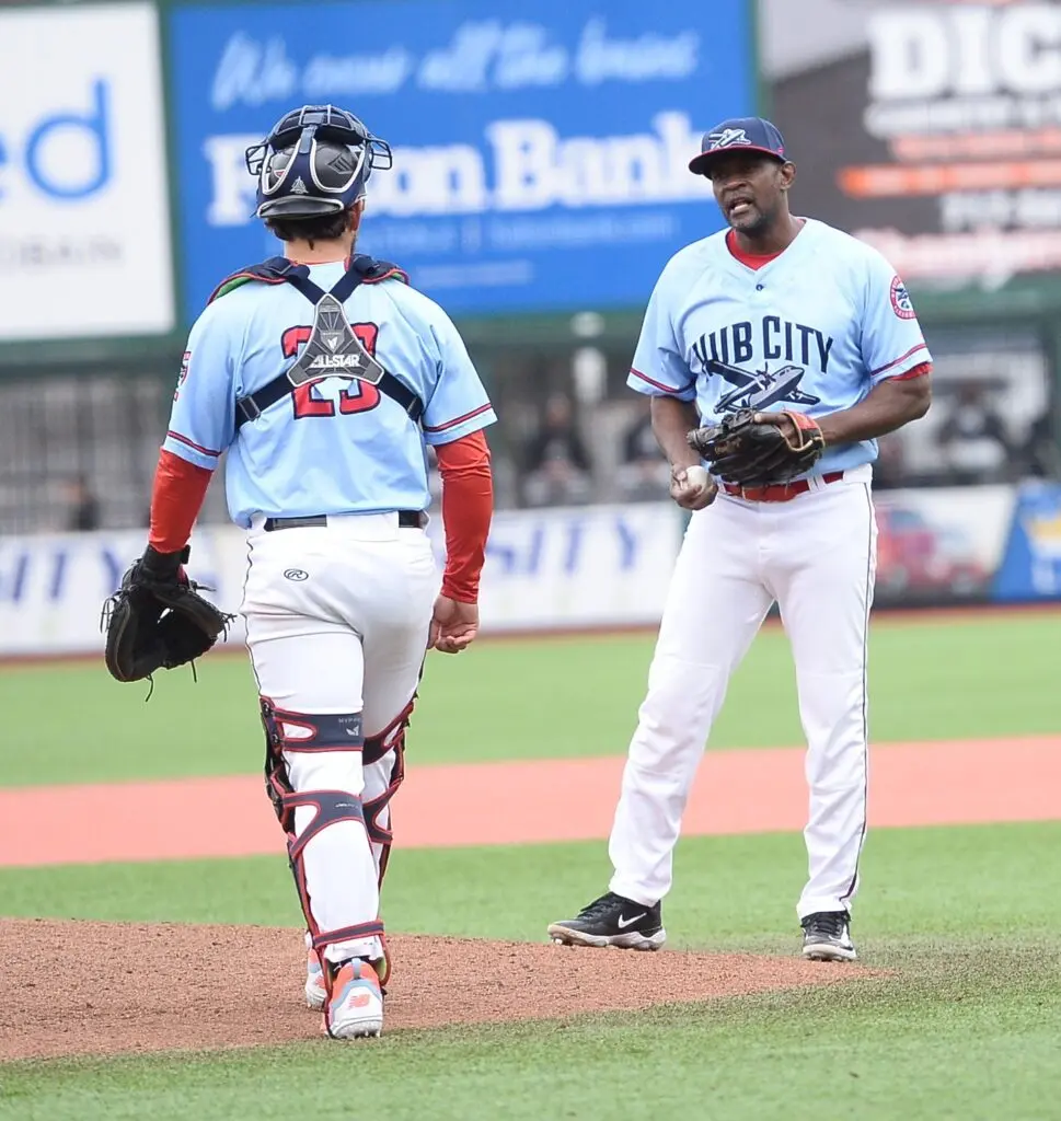 towns-2-969x1024772805-1