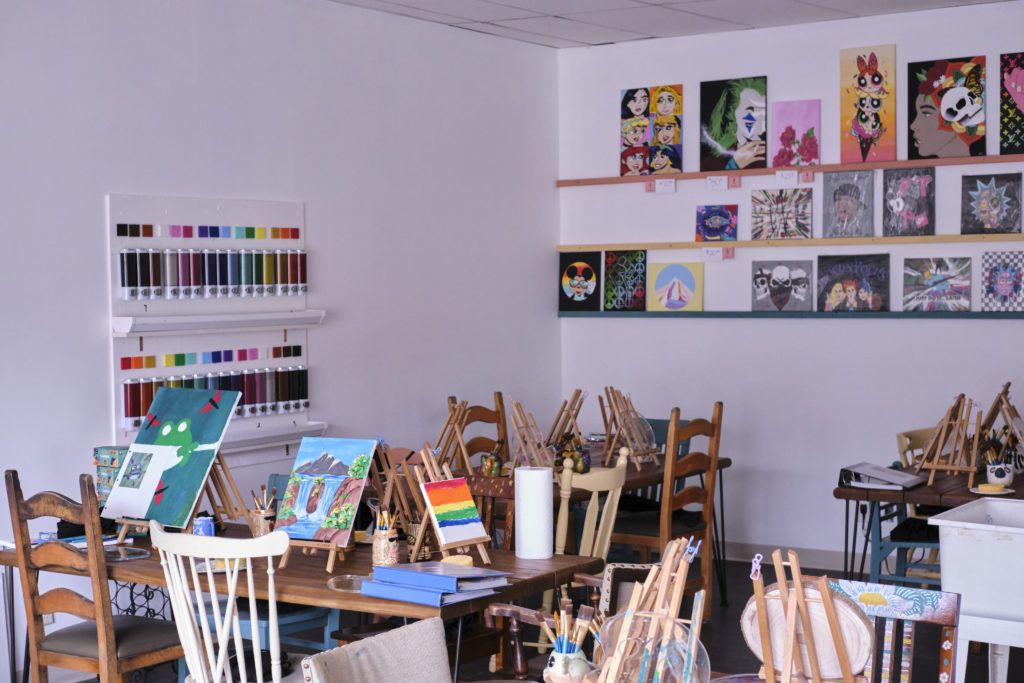 A chat with co-founder Ashley Striplin of Springfield's newest public art studio Dabble - Vimarsana News