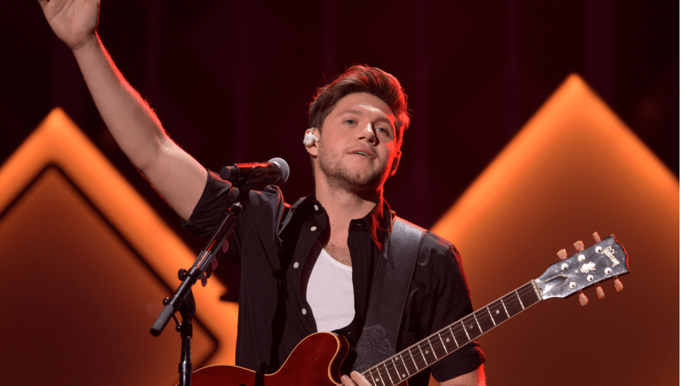 Niall Horan Shares His New Single Meltdown 987 Wnns 8537