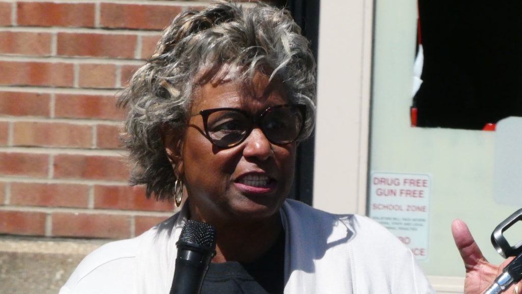 State Senator Turner Hosting Mobile DMV In Decatur 97.7 QLZ