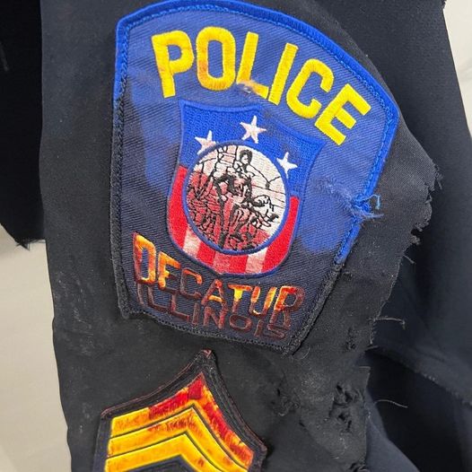 decatur-police-blood-stain-uniform-jpg