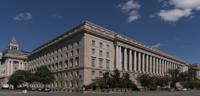 the_internal_revenue_service_building_located_in_the_center_of_the_federal_triangle_complex_in_washington_d-c_lccn2013634106-tif-jpg-2