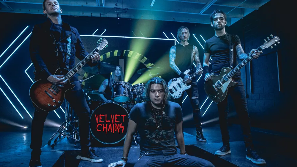 velvet-chains-band-photo