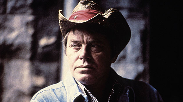 getty_tomthall_010622