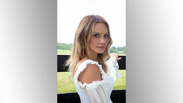 m_carlypearcepressimage_12142021-2