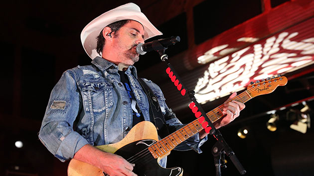 getty_bradpaisley_022422