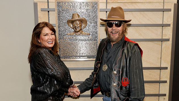 getty_mjwilliamshankwilliamsjr_032422