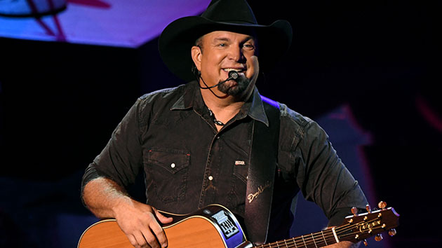 getty_garthbrooks_033022