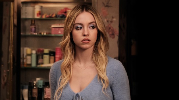 e_sydney_sweeney_07282022