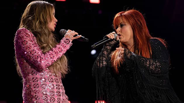 m_carlypearcewynonna_08022022