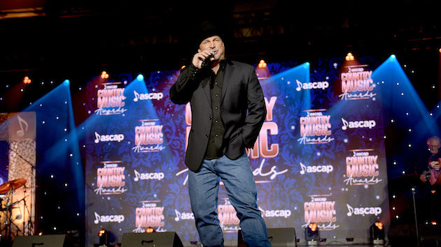 m_garthbrooks-13