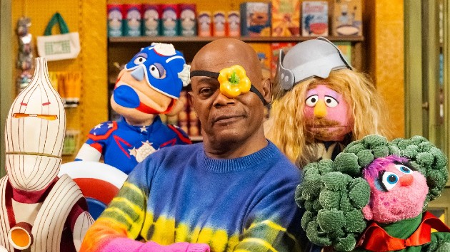 e_samuel_l_jackson_sesame_street_10112022