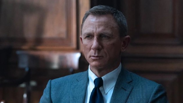 e_daniel_craig_bond_10182022