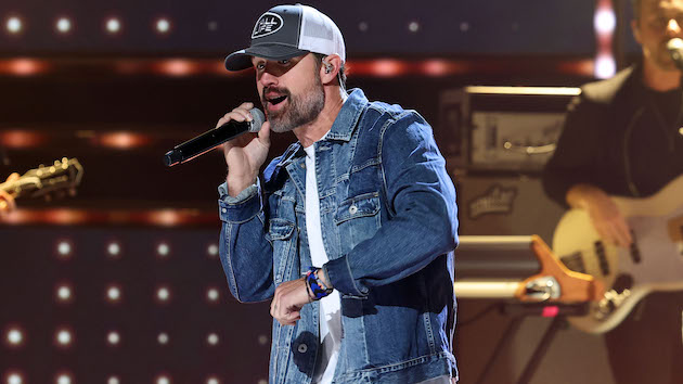 getty_walker_hayes_12122022