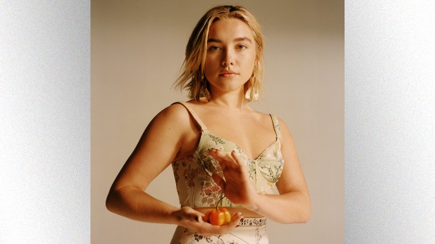 e_vogue_florence_pugh_01122023