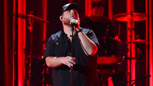 m_lukecombscma22perf131755